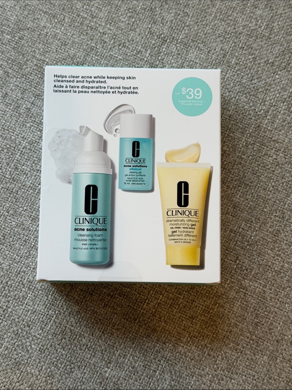 Clinique - NWT - Acne Solutions Kit